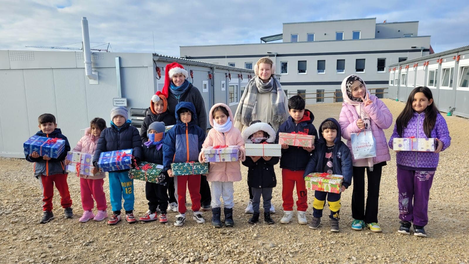 Weihnachtsbescherung_afghanische_Fluechtlingskinder