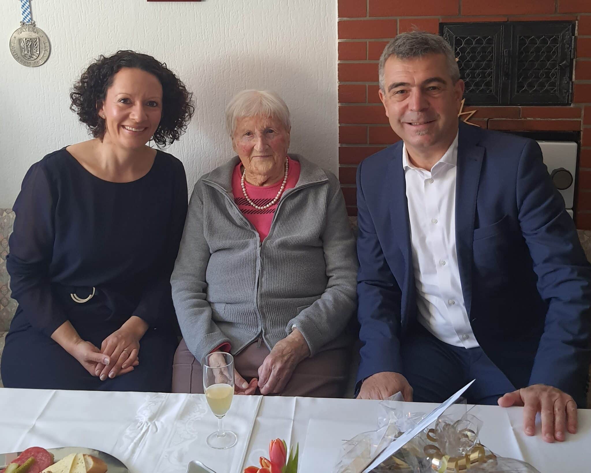 Geb_Spiegel_Maria_101